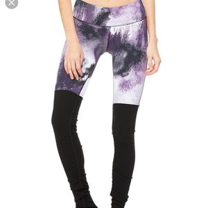 Alo Yoga Goddess legging purple pattern size xs